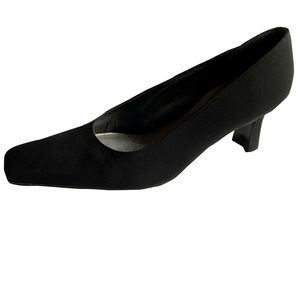 Stuart Weitzman, Peau du soie fabric, leather sole, Lisa black heel, size 8.5